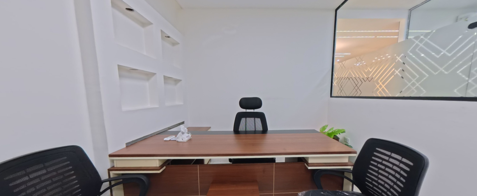 SoftWar office 4